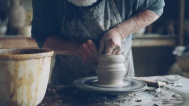 大人の陶芸が静かなブーム、初心者でも夢中になれる理由